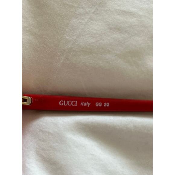 Gucci Women\'s Red Plastic Oversized Tinted Sunglasses main image 3